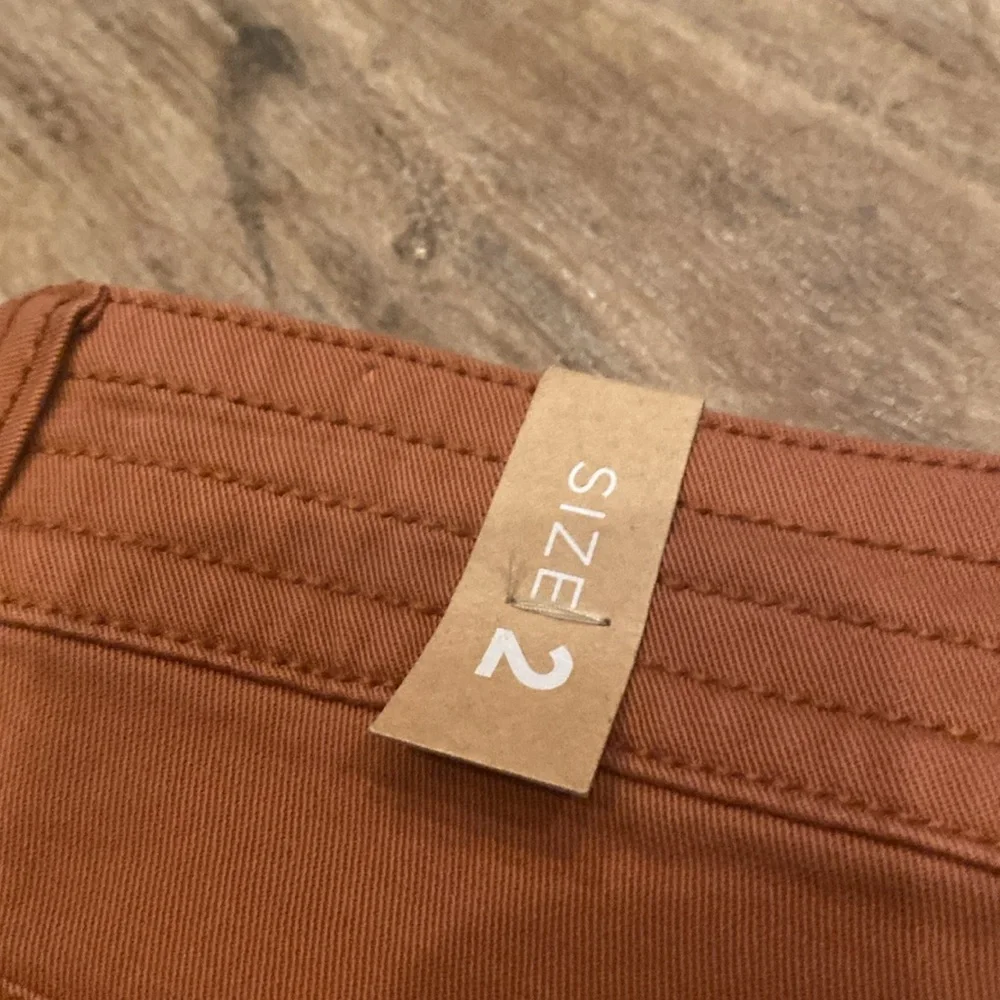 Prana rust colored fray shorts size 2 - Picture 7 of 11